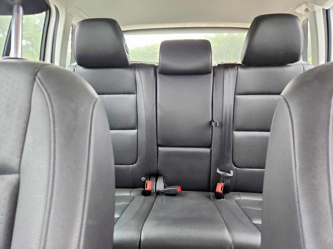 Volkswagen Tiguan S