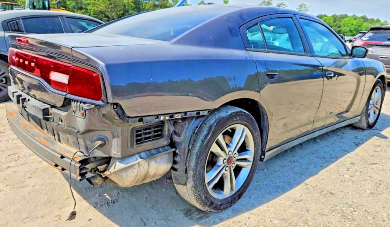 Dodge Charger Sxt