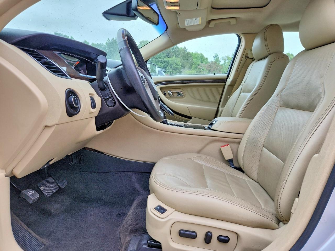 Ford Taurus Limited