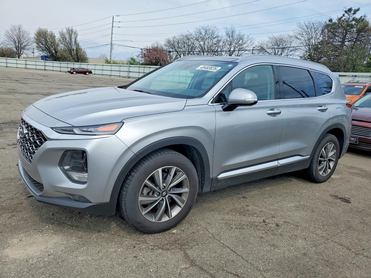 Salvage Hyundai SANTA FE Image