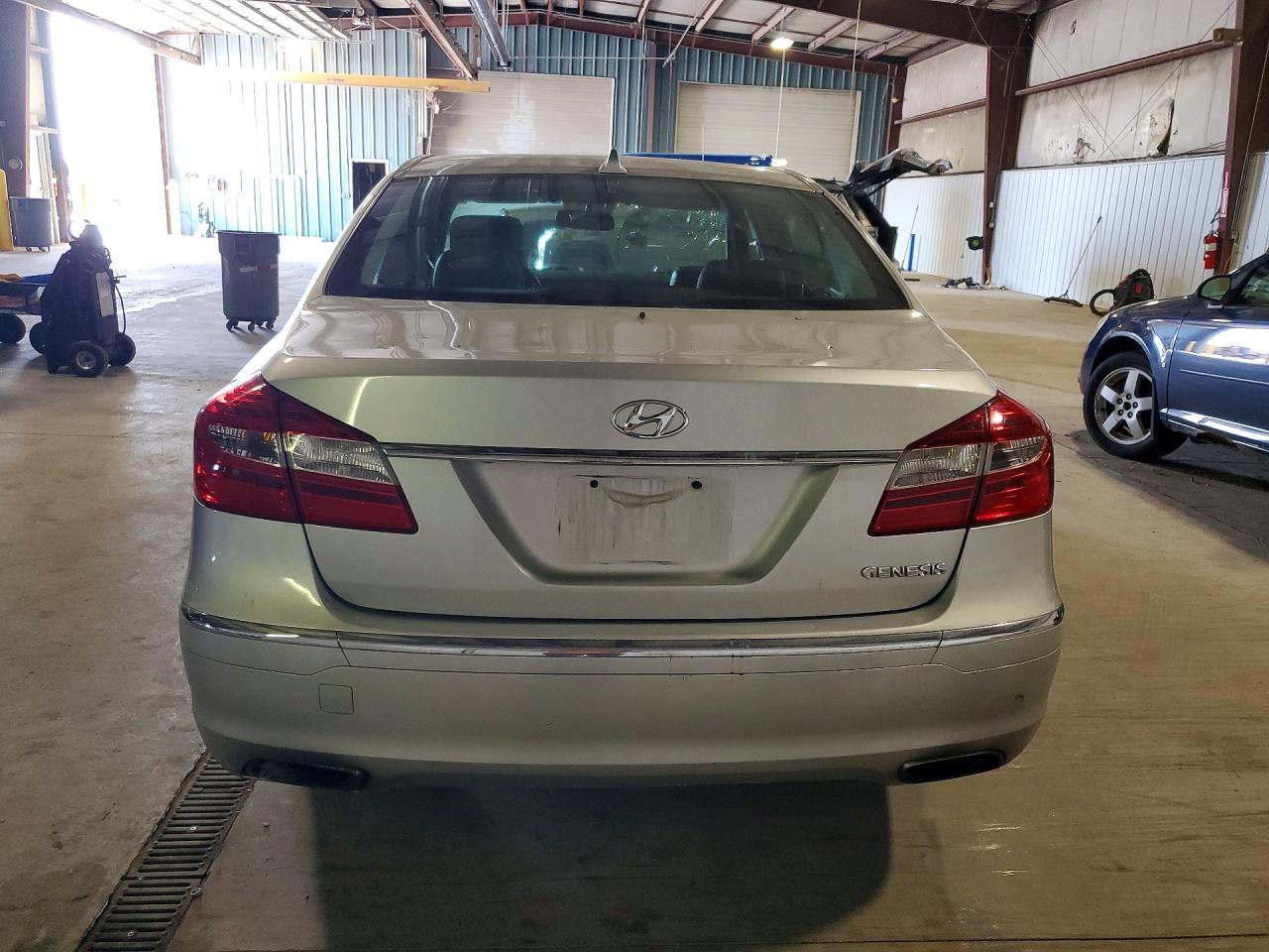 Hyundai Genesis 3.8l