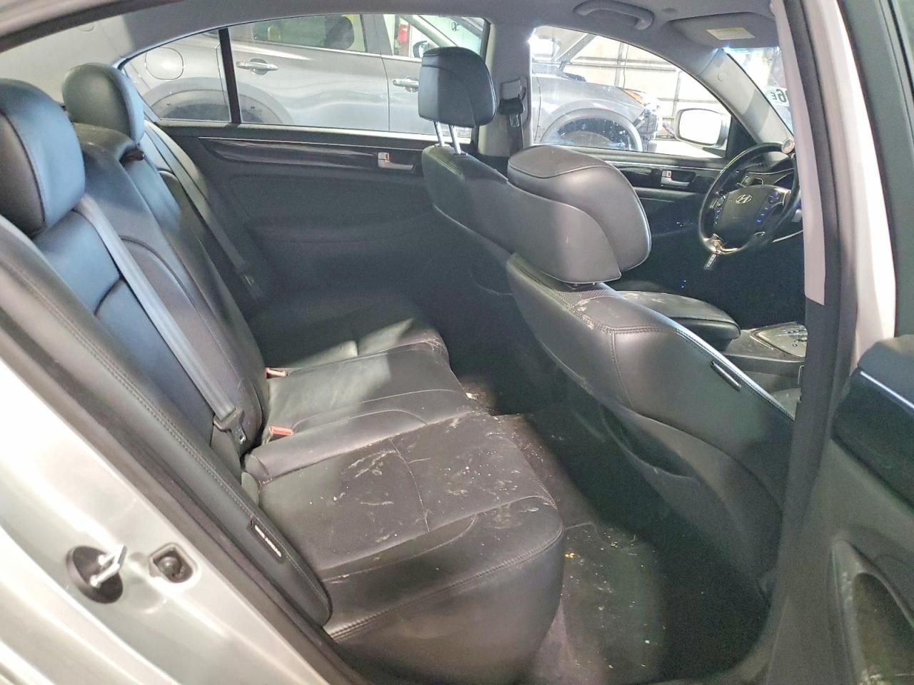 Hyundai Genesis 3.8l