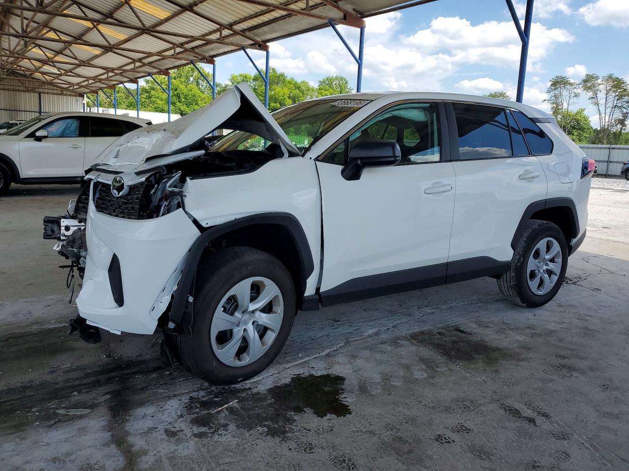 Salvage Toyota RAV4 Image