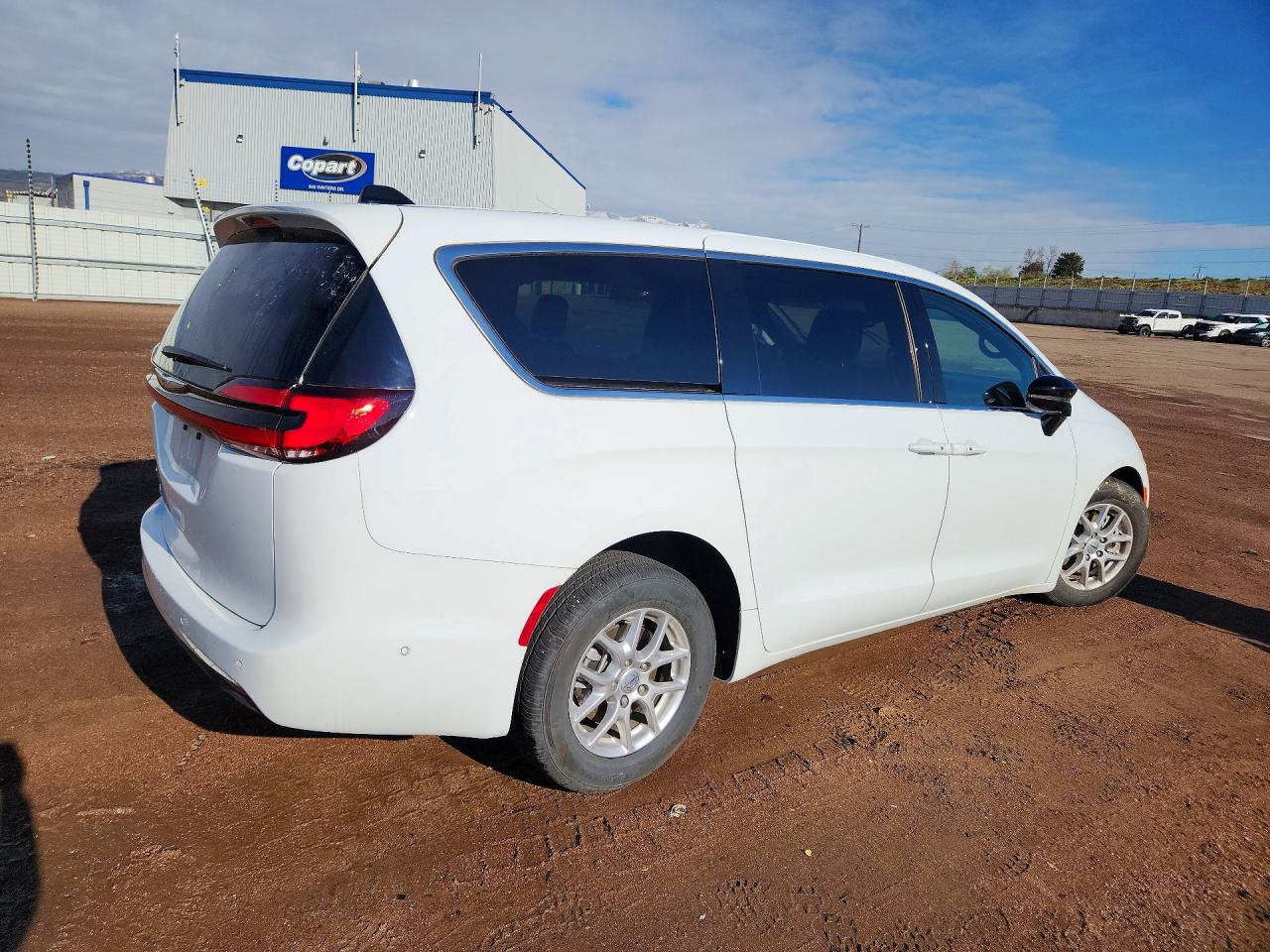 Chrysler Pacifica Select