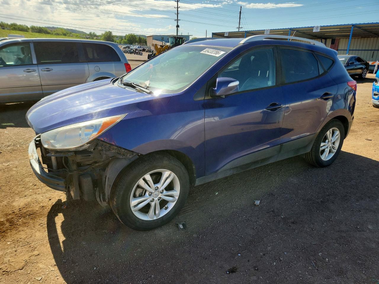 Salvage Hyundai TUCSON Image