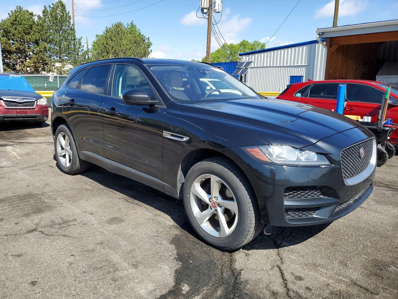 Jaguar F-PACE Premium