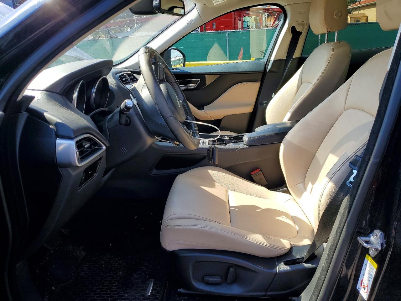 Jaguar F-PACE Premium