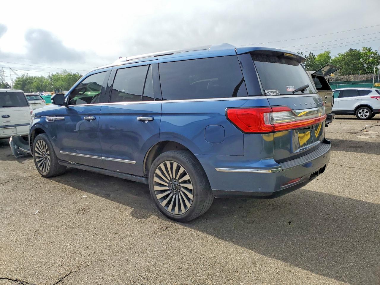 Lincoln Navigator Reserve