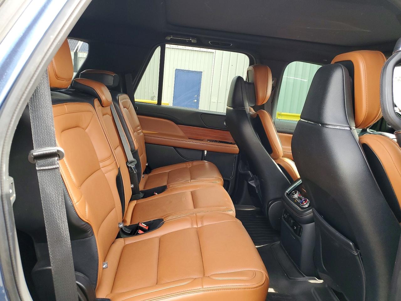 Lincoln Navigator Reserve
