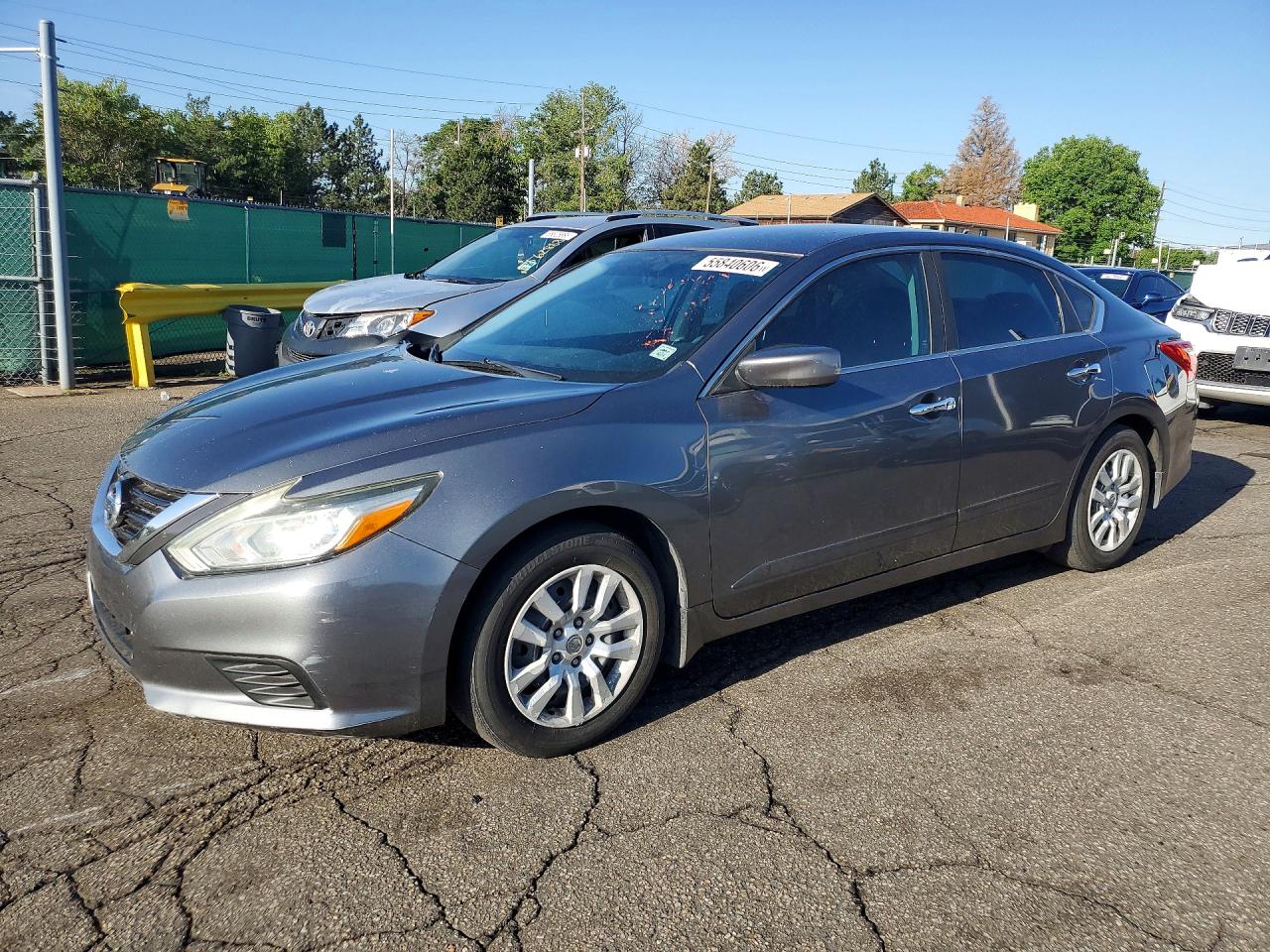 Salvage Nissan Altima Image