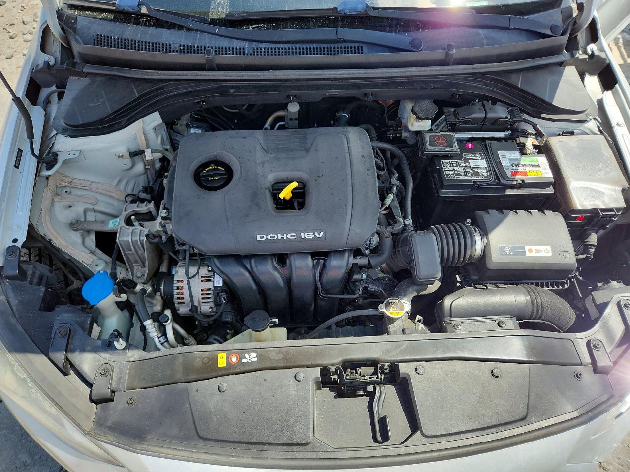 Hyundai ELANTRA Value Edition
