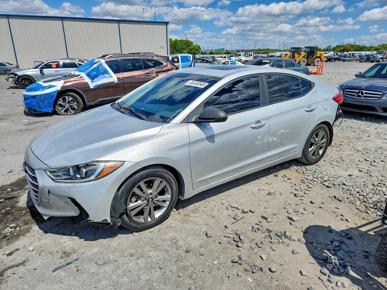 Salvage Hyundai ELANTRA Image