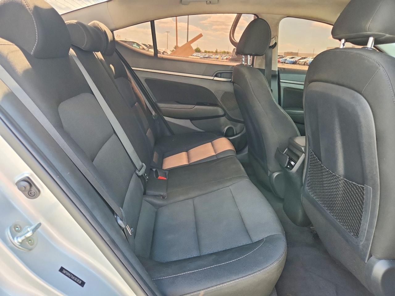 Hyundai ELANTRA Value Edition