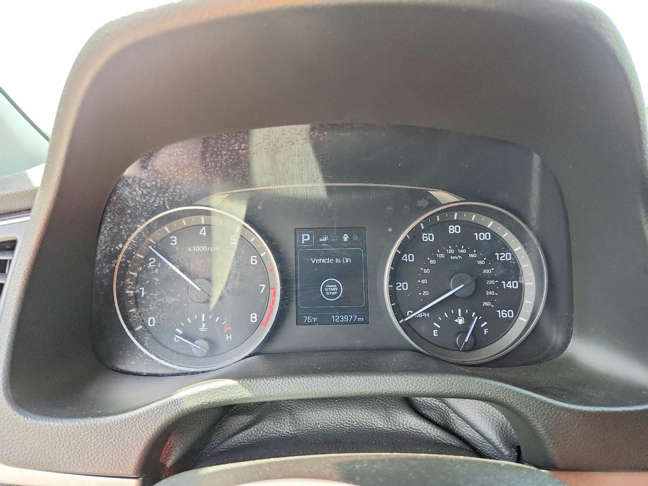 Hyundai ELANTRA Value Edition