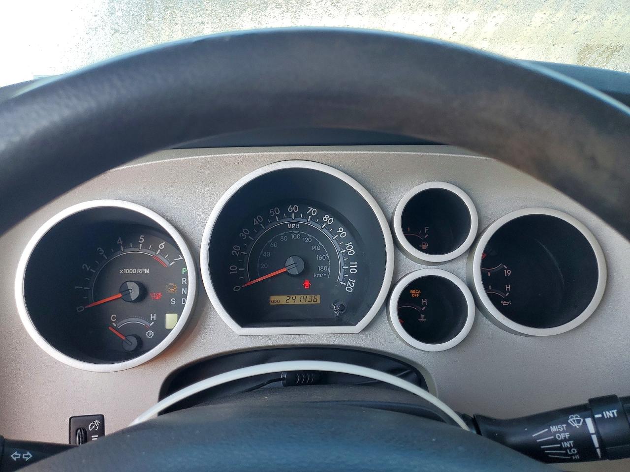 Toyota Tundra Sr5