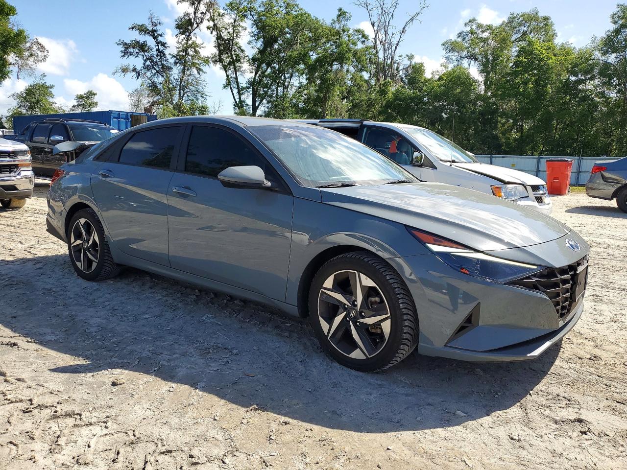 Hyundai ELANTRA Sel