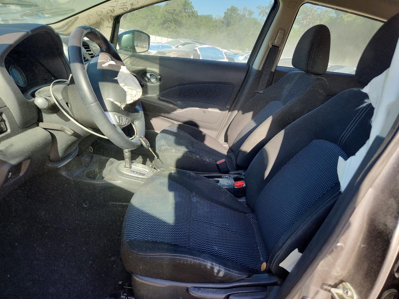 Nissan Versa Sv