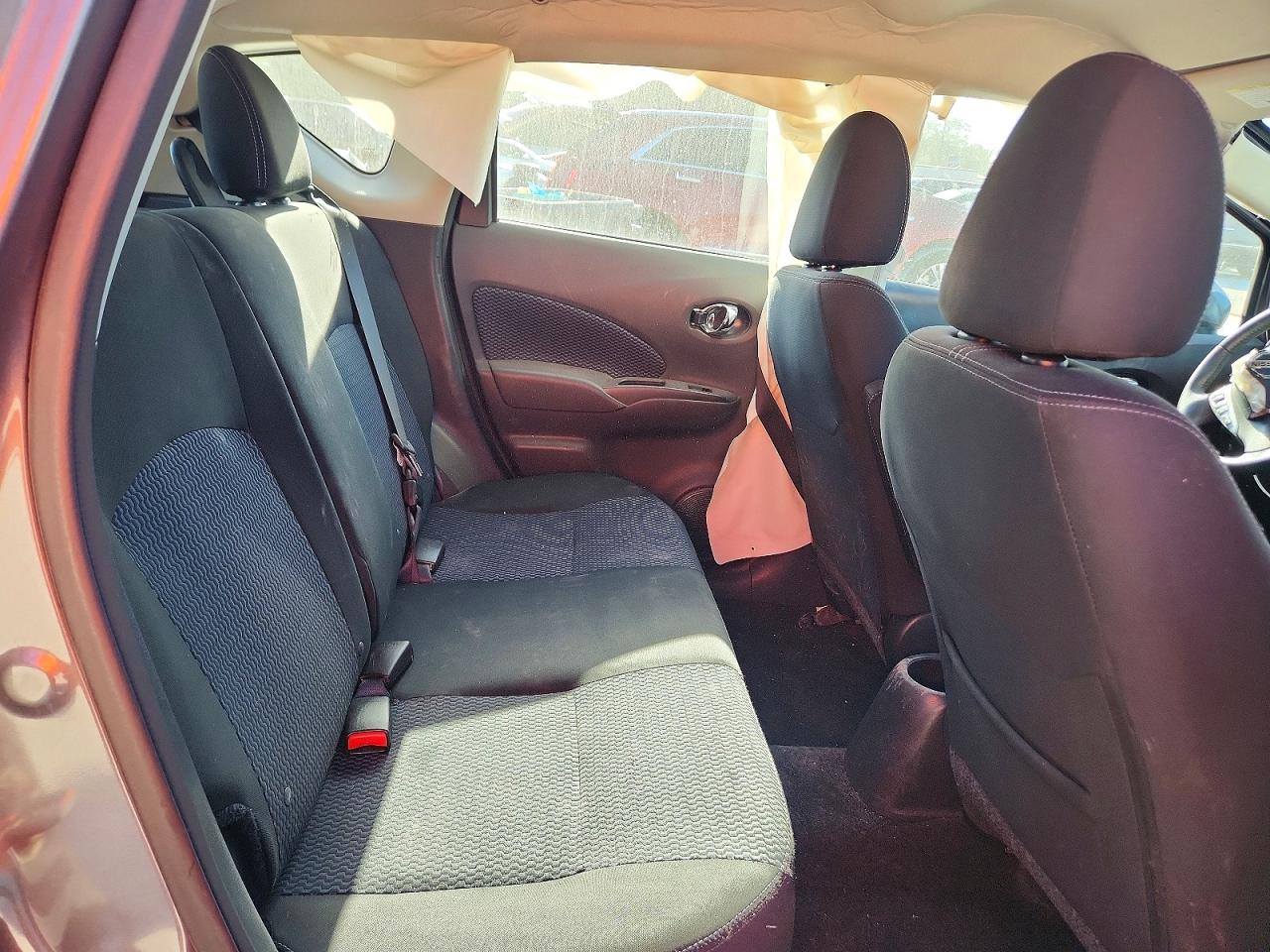 Nissan Versa Sv