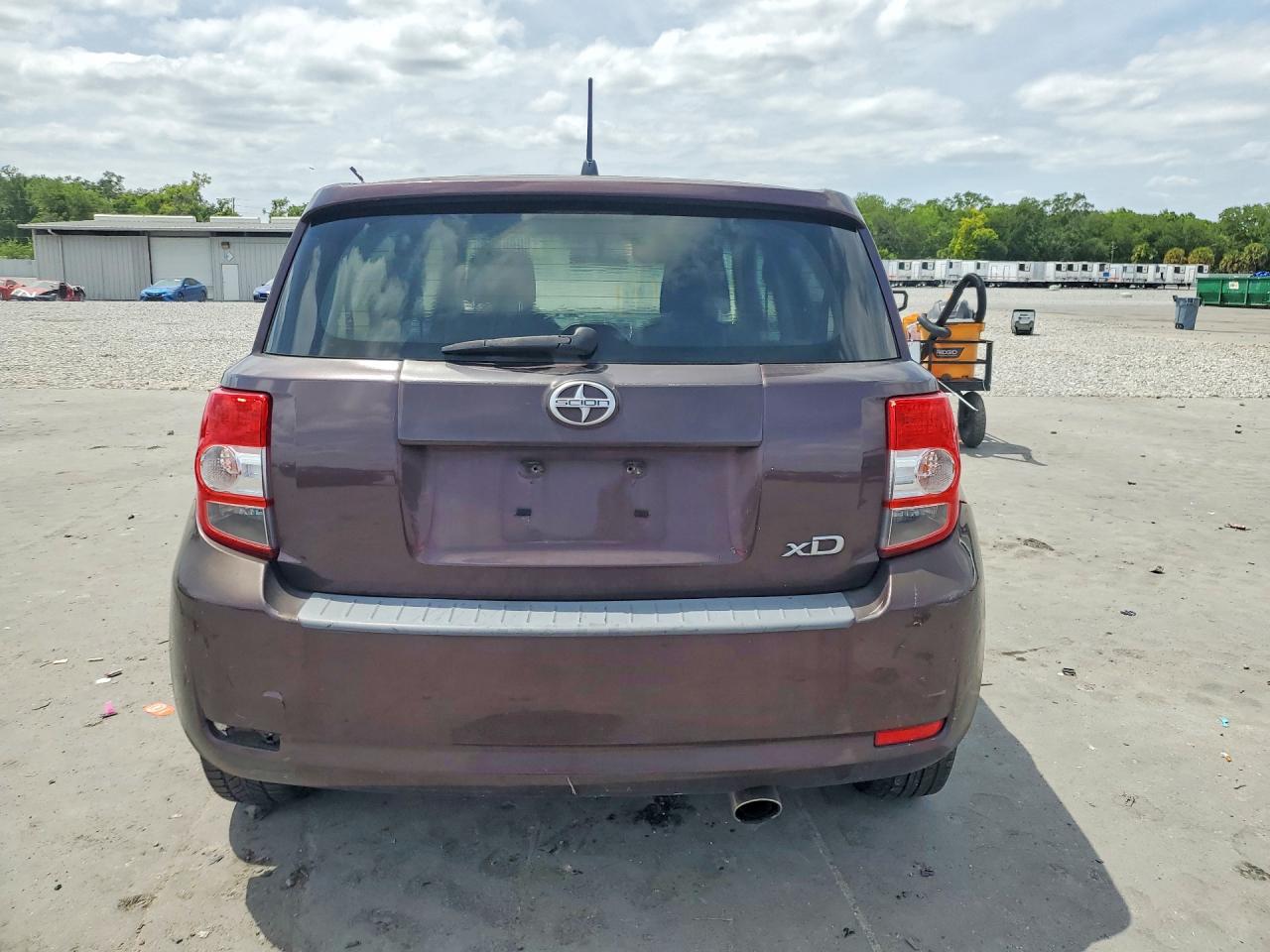Scion xD Base