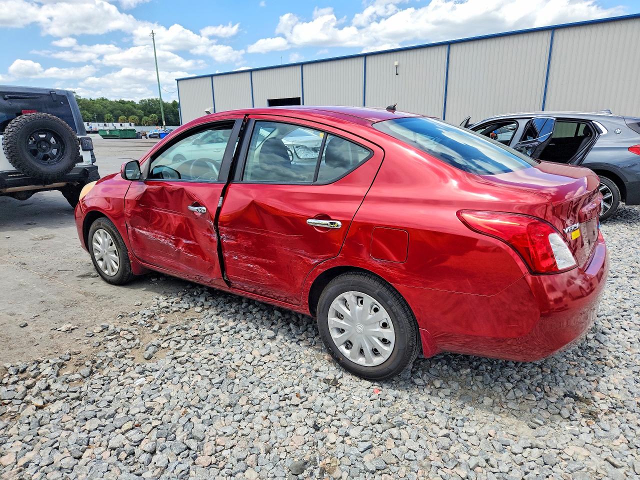 Nissan Versa 1.6 S