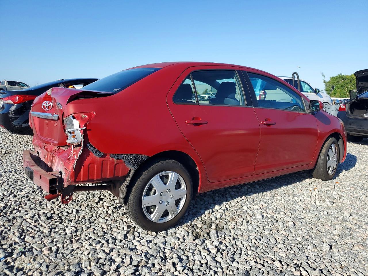 Toyota Yaris Base