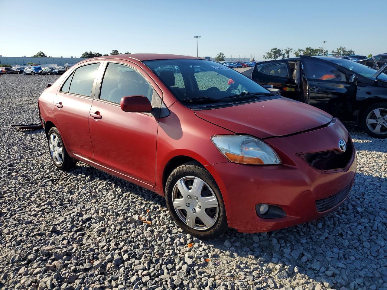 Toyota Yaris Base