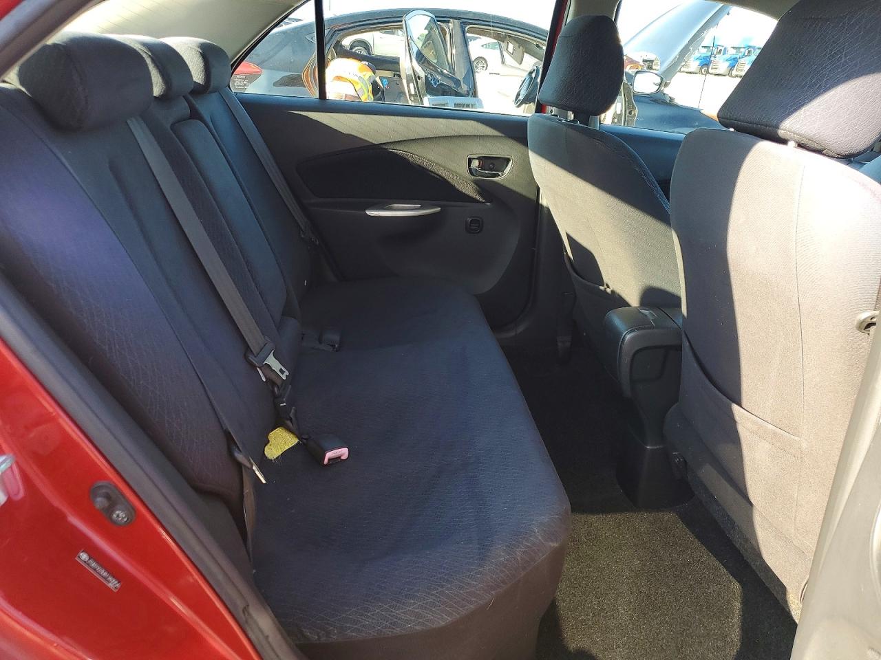 Toyota Yaris Base