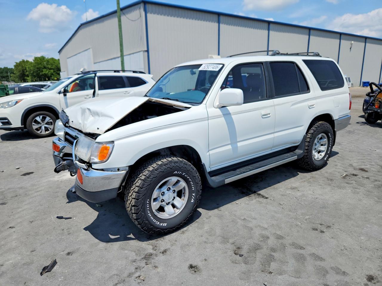 Salvage Toyota 4Runner Image