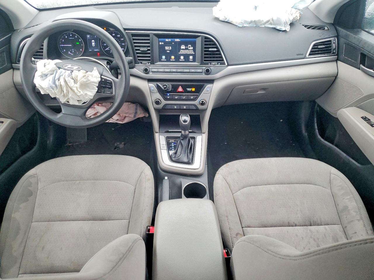 Hyundai ELANTRA Sel