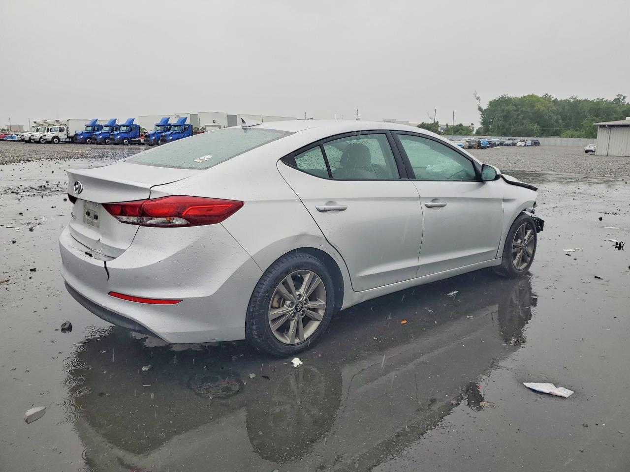 Hyundai ELANTRA Sel
