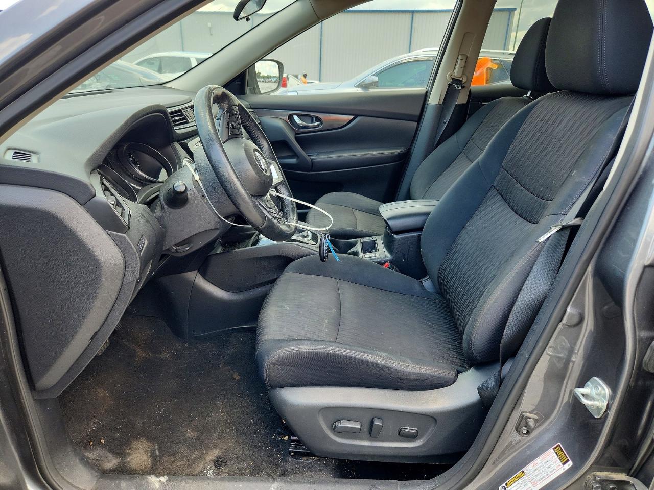 Nissan Rogue Sv