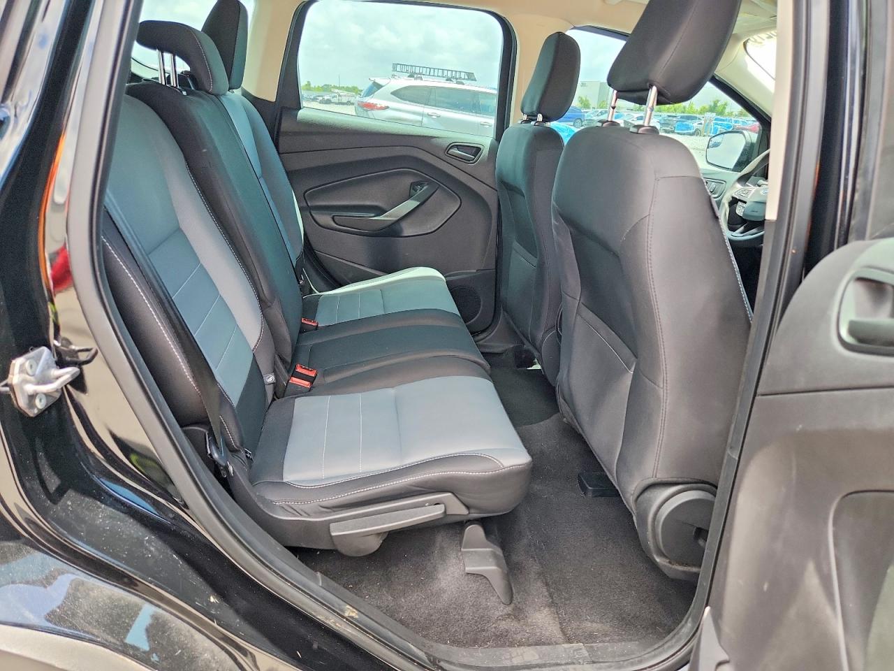 Ford Escape S