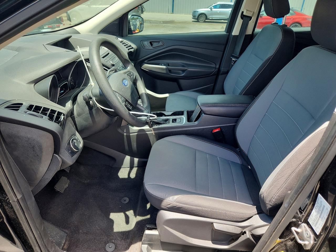 Ford Escape S