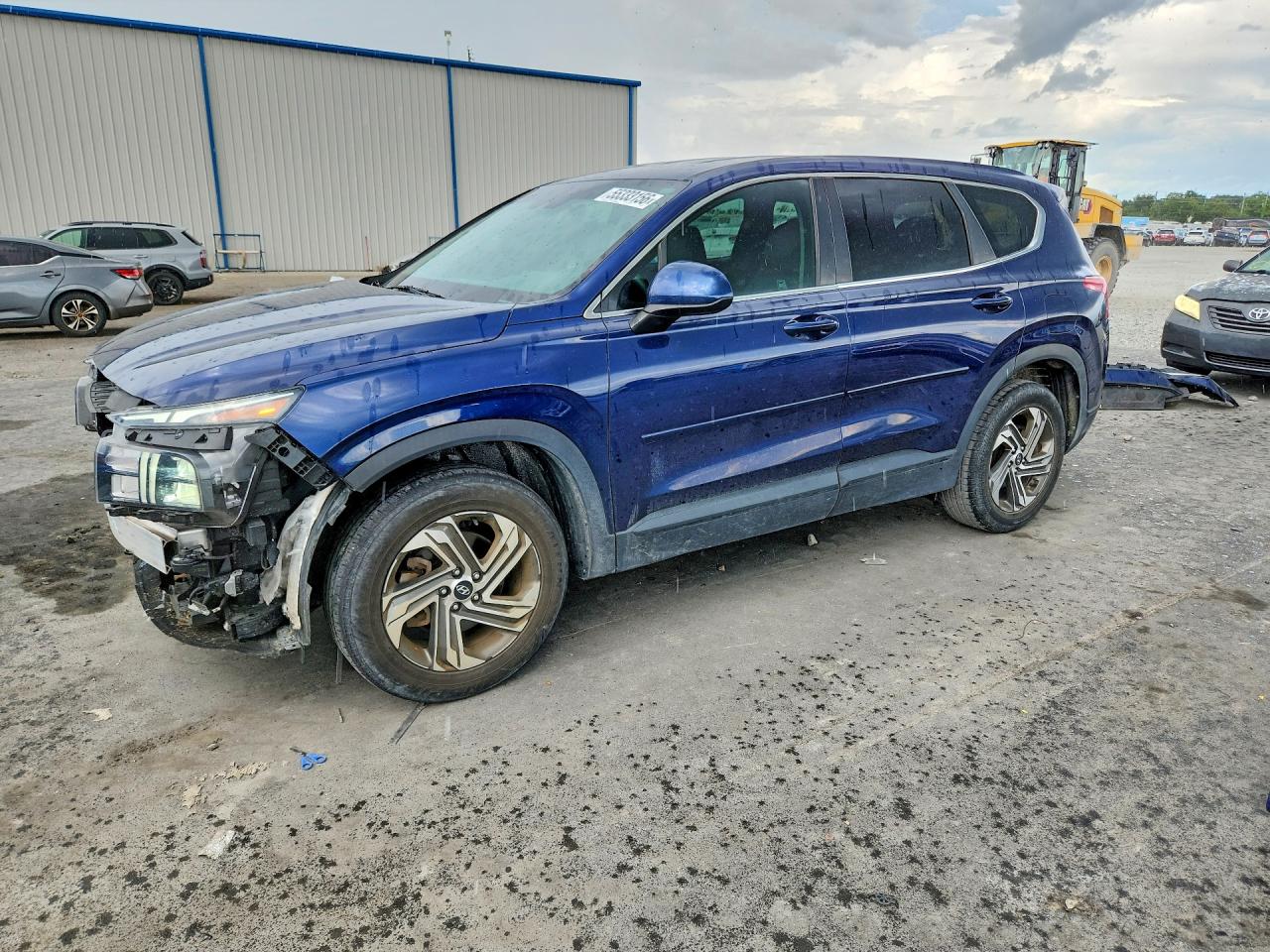 Salvage Hyundai SANTA FE Image