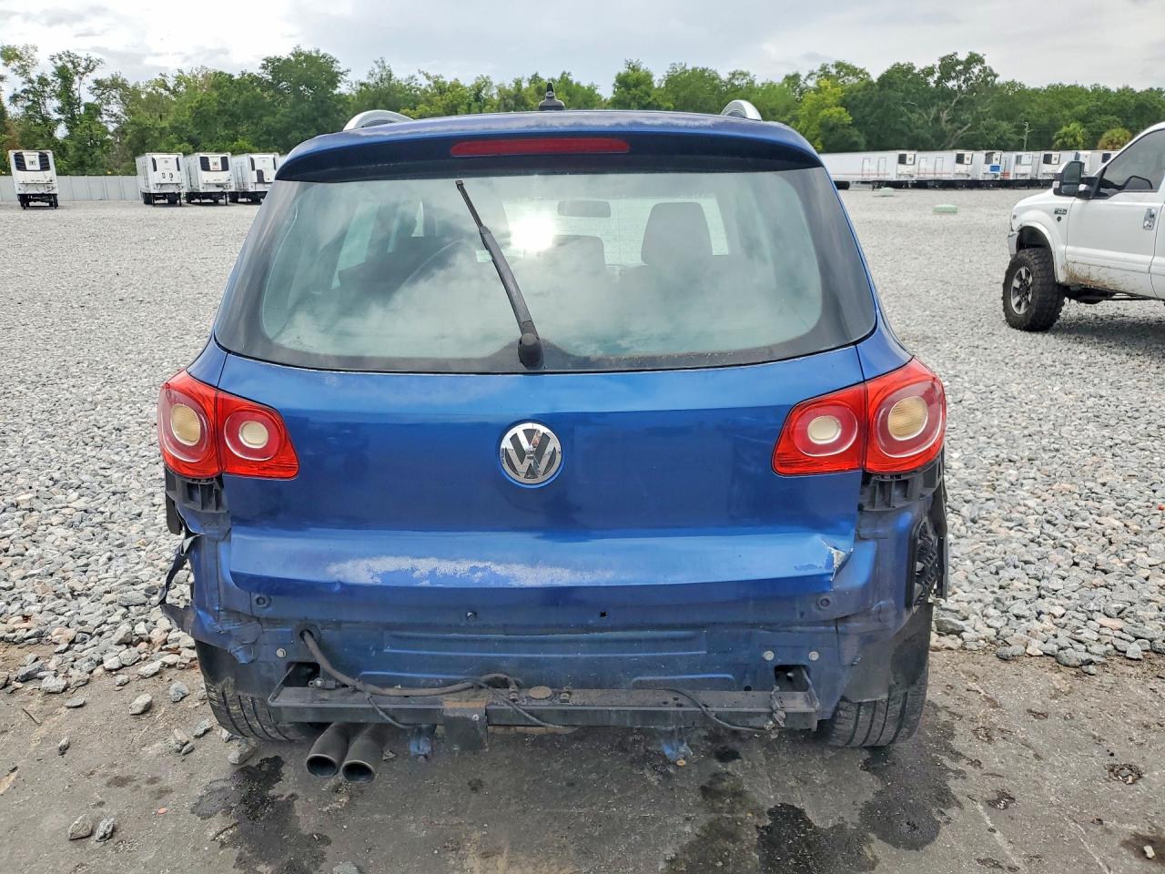 Volkswagen Tiguan S