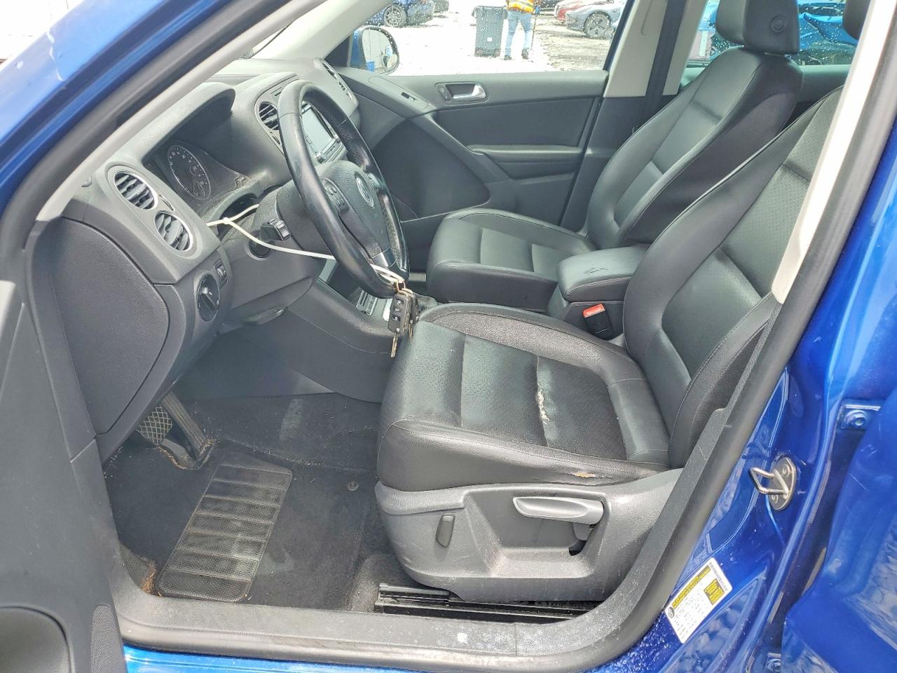 Volkswagen Tiguan S