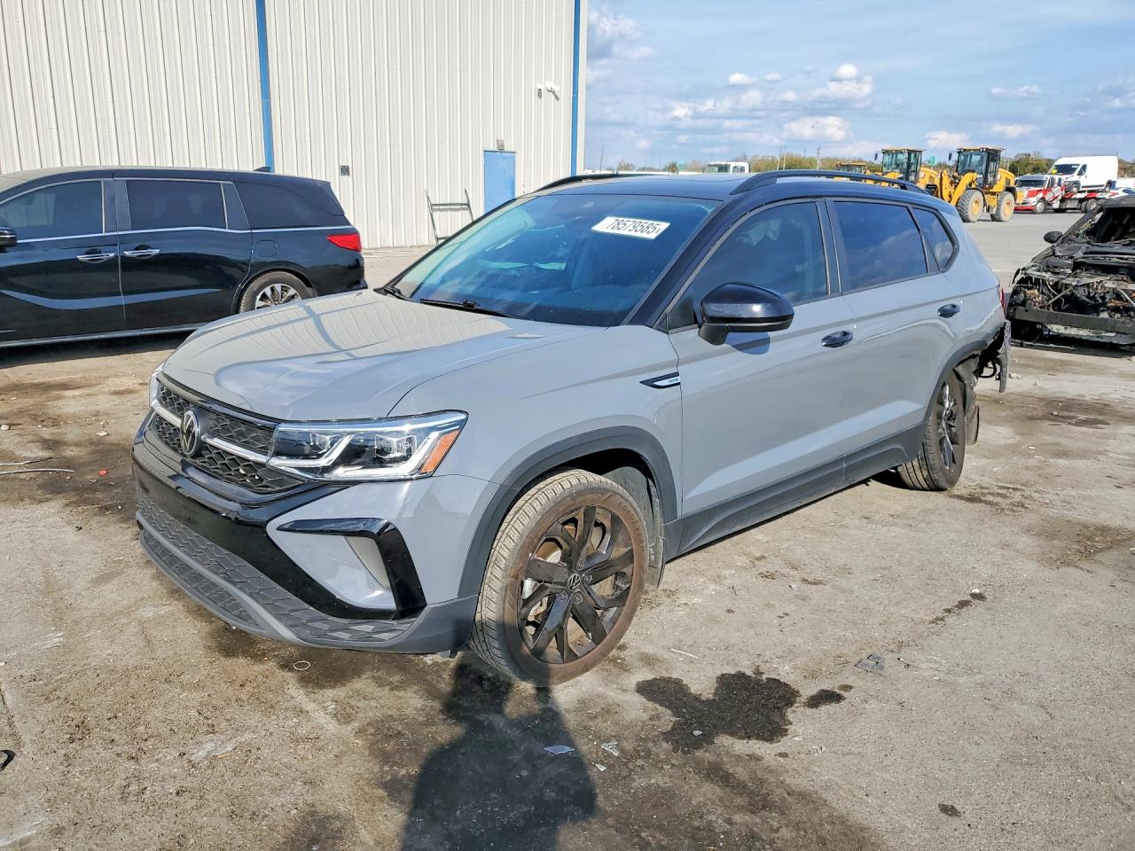 Salvage Volkswagen Taos Image