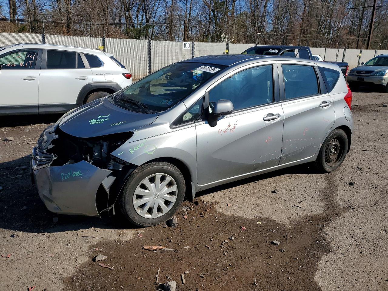 Salvage Nissan Versa Image