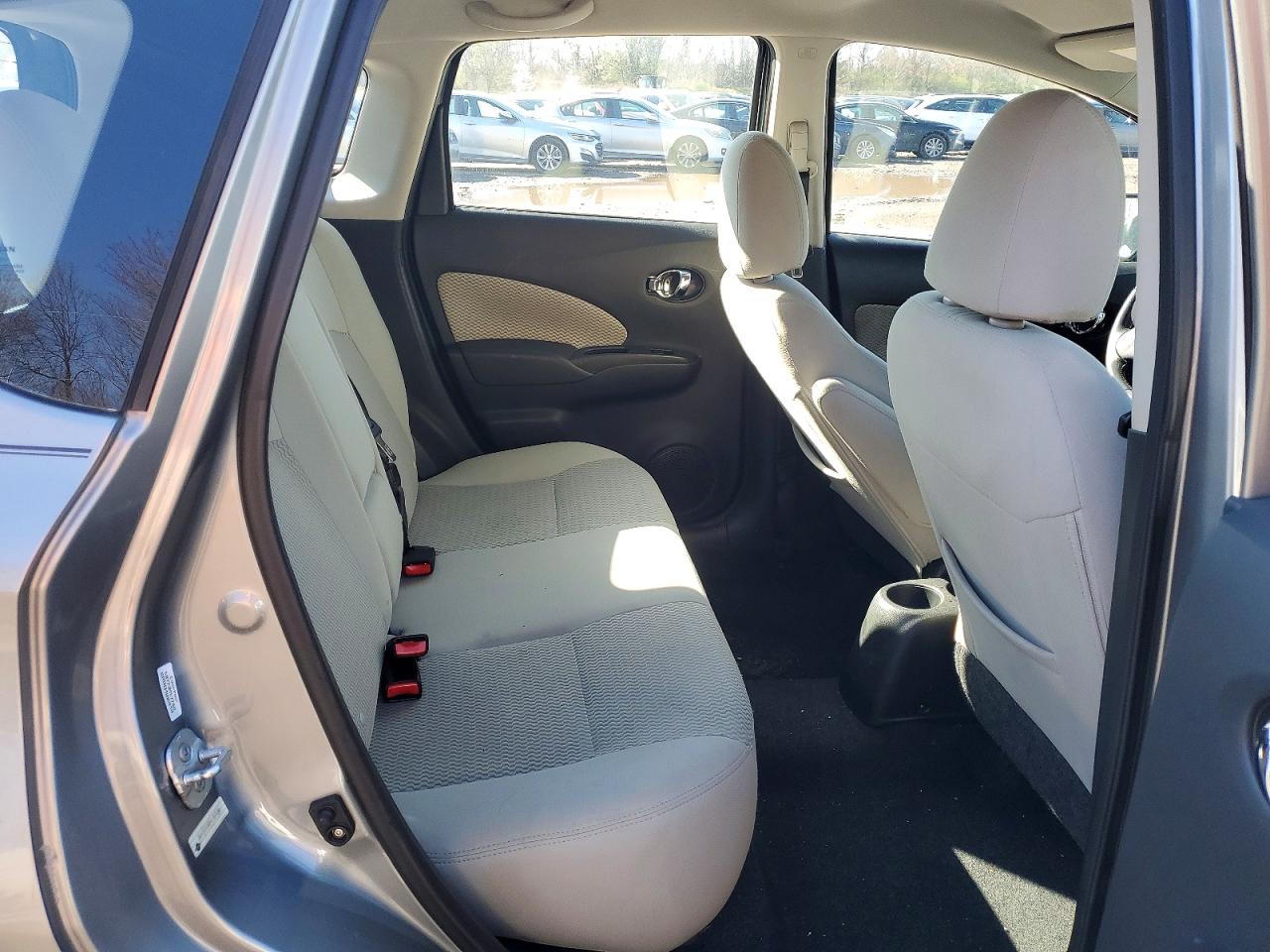 Nissan Versa Sv