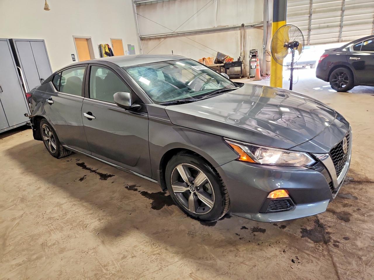 Nissan Altima S
