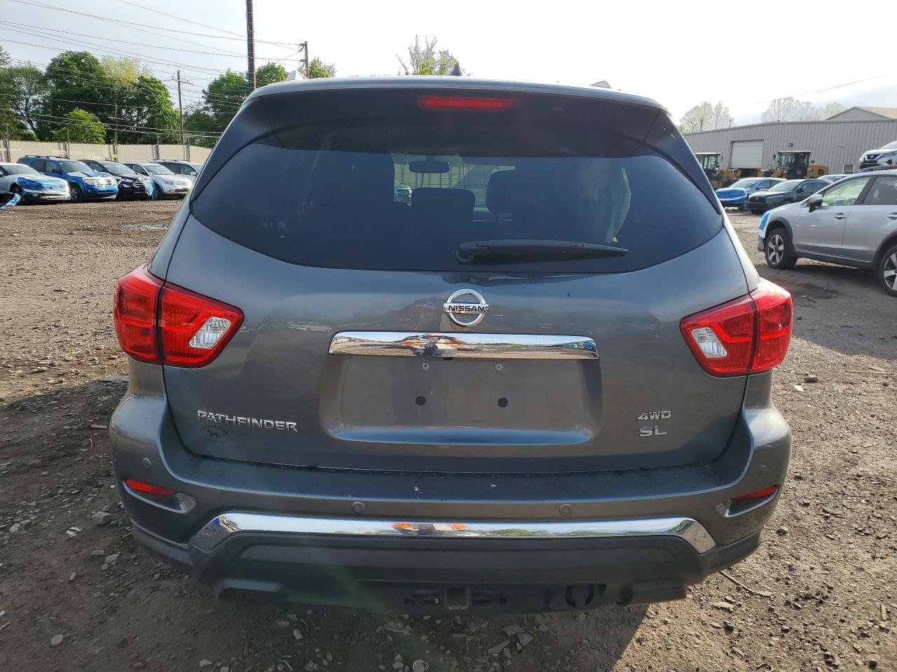 Nissan Pathfinder Sl