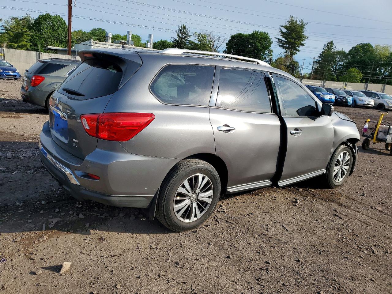 Nissan Pathfinder Sl