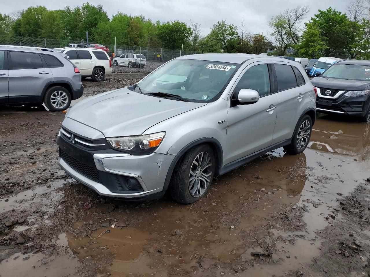 Salvage Mitsubishi Outlander Image