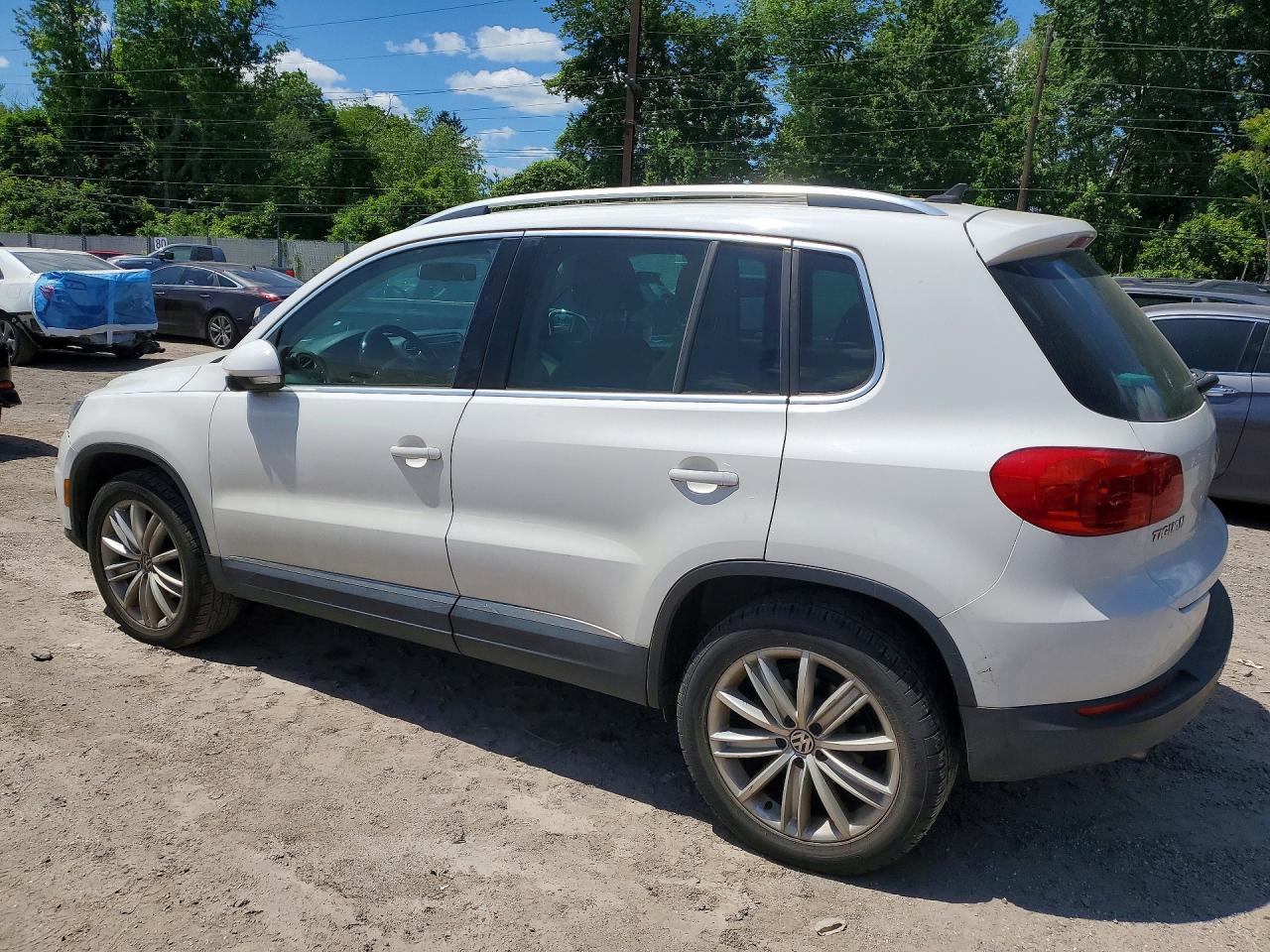 Volkswagen Tiguan S