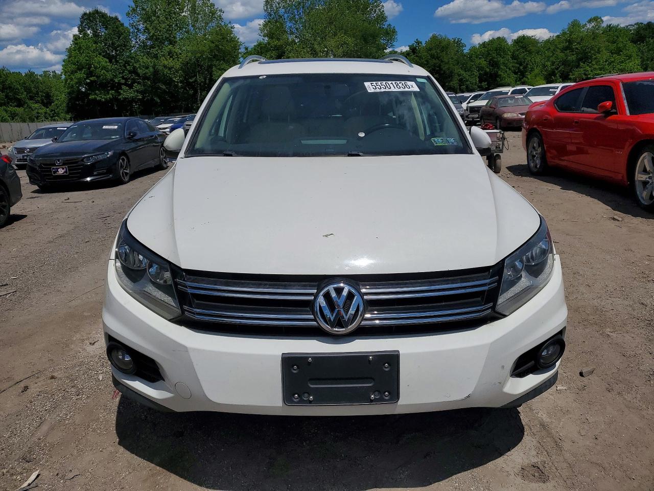 Volkswagen Tiguan S
