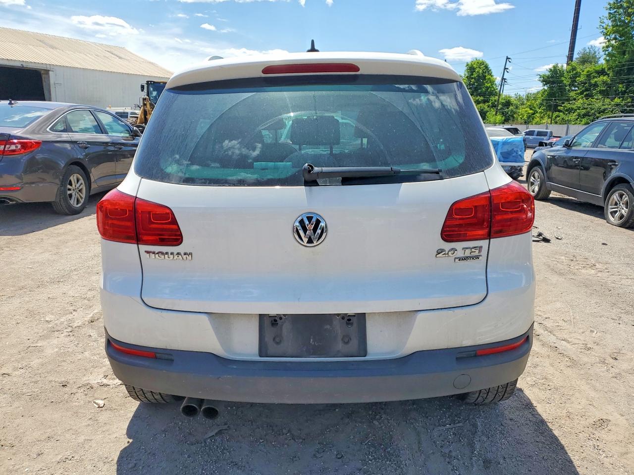 Volkswagen Tiguan S