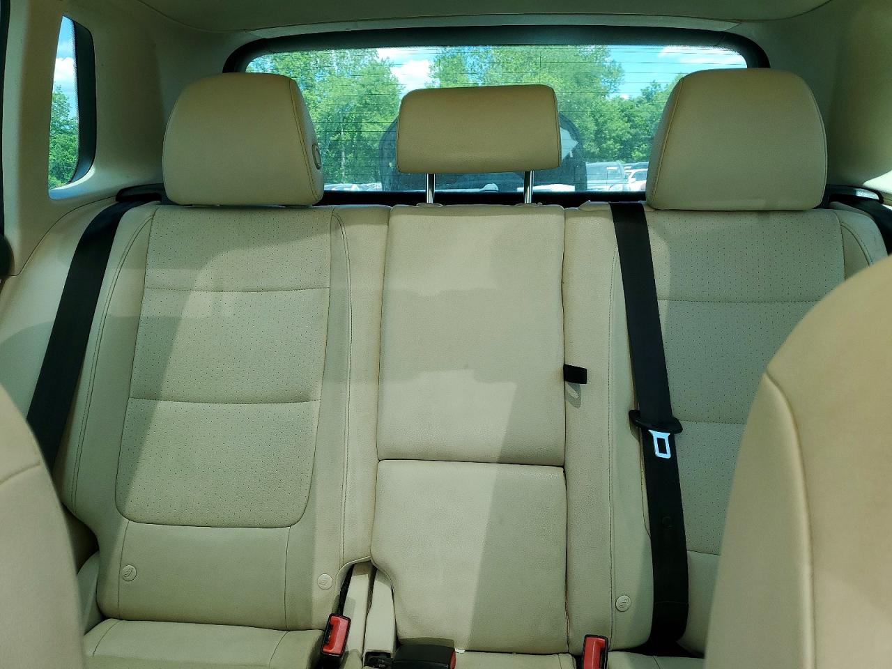 Volkswagen Tiguan S