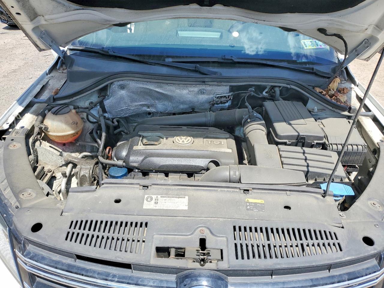 Volkswagen Tiguan S