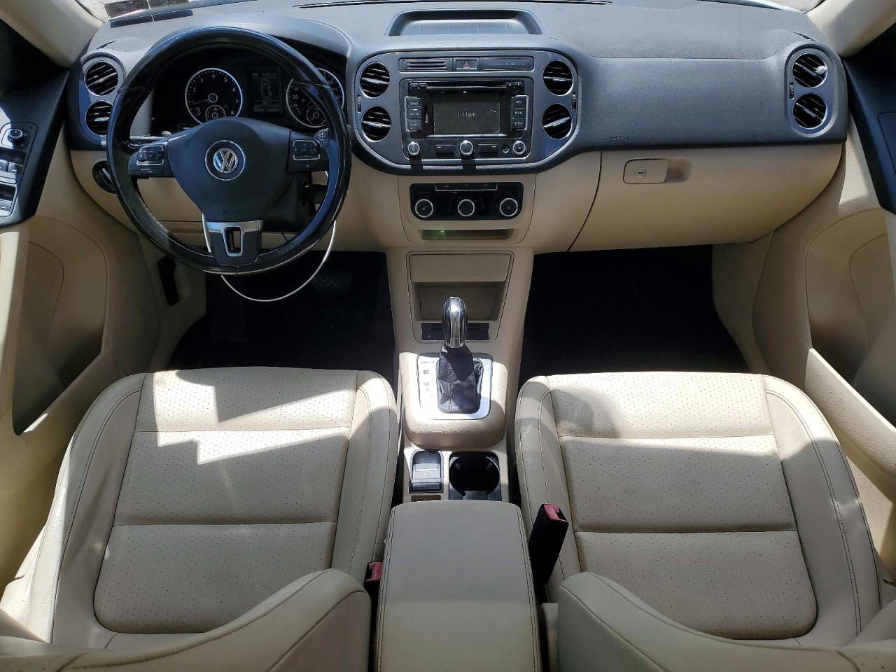 Volkswagen Tiguan S