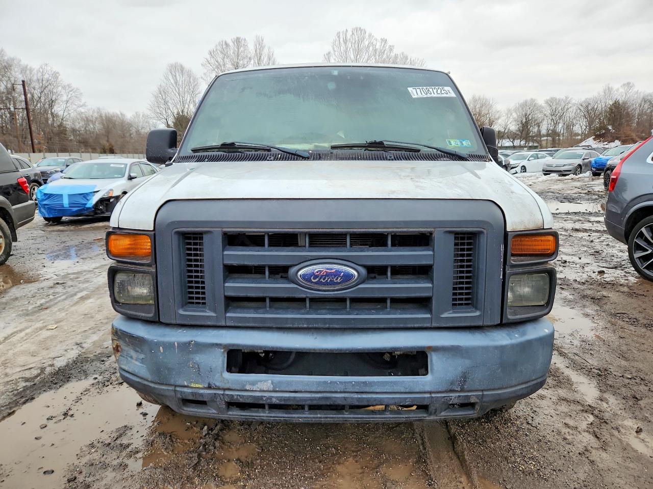 Ford Econoline E250 Van